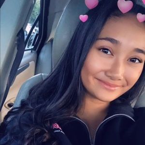 Meet your Posher, Gabbie